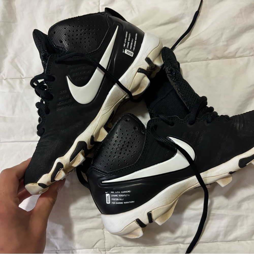Nike Baseball Cleats 3.5Y - Picture 2 of 4